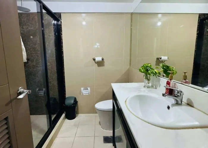 Oyo 1171 Raja Alea Residences 3*